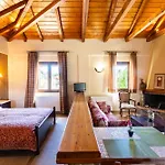Pleiades Season Gems - Korinthos Stone Retreats Kaliáni