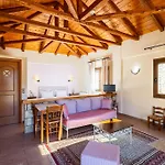 Pleiades Season Gems - Korinthos Stone Retreats 3*