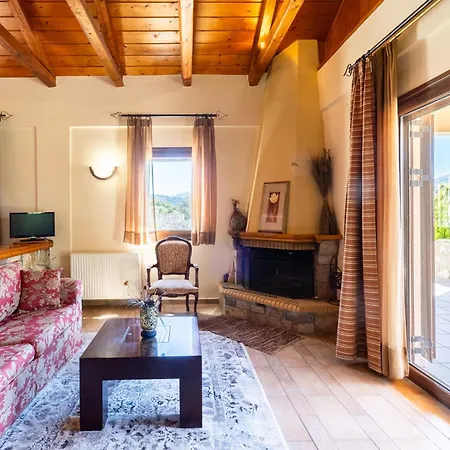 Pleiades Season Gems - Korinthos Stone Retreats 3*