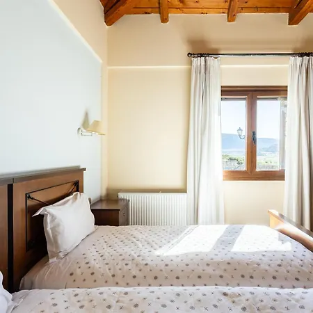 Pleiades Season Gems - Korinthos Stone Retreats 3* Kalianoi