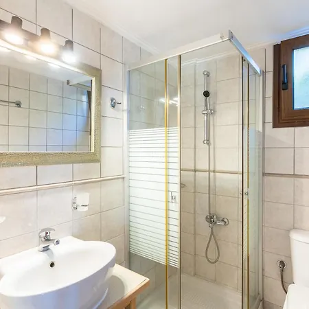 Hotel Pleiades Season Gems - Korinthos Stone Retreats 3*