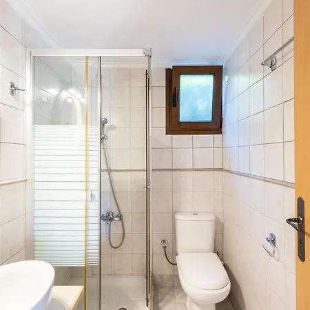 Pleiades Season Gems - Korinthos Stone Retreats 3* Kalianoi