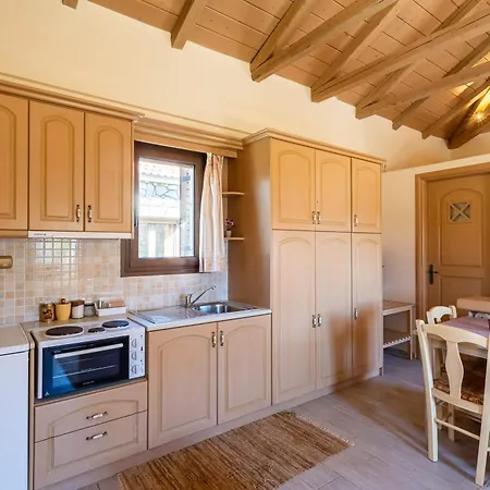 Pleiades Season Gems - Korinthos Stone Retreats Hotel