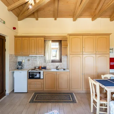 Otel Pleiades Season Gems - Korinthos Stone Retreats