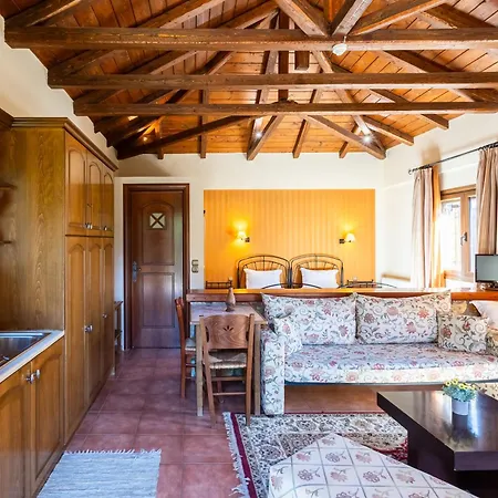 Hotel Pleiades Season Gems - Korinthos Stone Retreats 3*