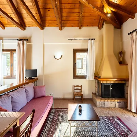 Pleiades Season Gems - Korinthos Stone Retreats 3* Kalianoi