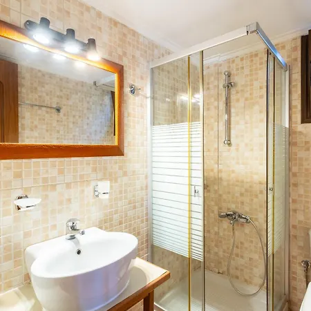 Hotel Pleiades Season Gems - Korinthos Stone Retreats Kalianoi