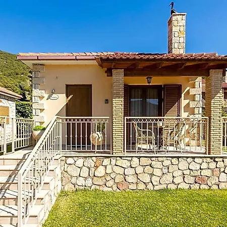 Pleiades Season Gems - Korinthos Stone Retreats Hotel