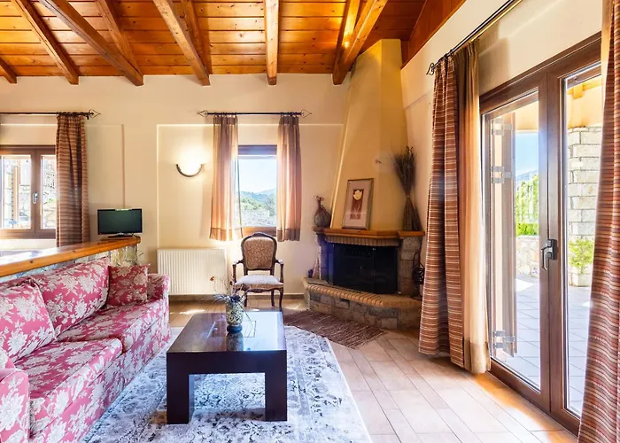 Pleiades Season Gems - Korinthos Stone Retreats 3*
