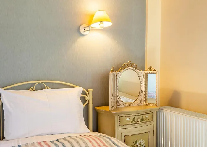 Отель Pleiades Season Gems - Korinthos Stone Retreats 3*