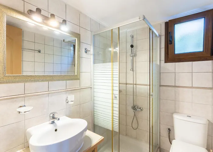 Hotel Pleiades Season Gems - Korinthos Stone Retreats 3*