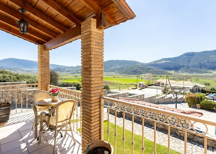 Pleiades Season Gems - Korinthos Stone Retreats 3*