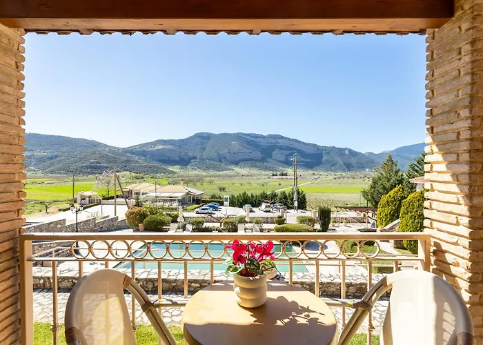 Pleiades Season Gems - Korinthos Stone Retreats 3* Kalianoi