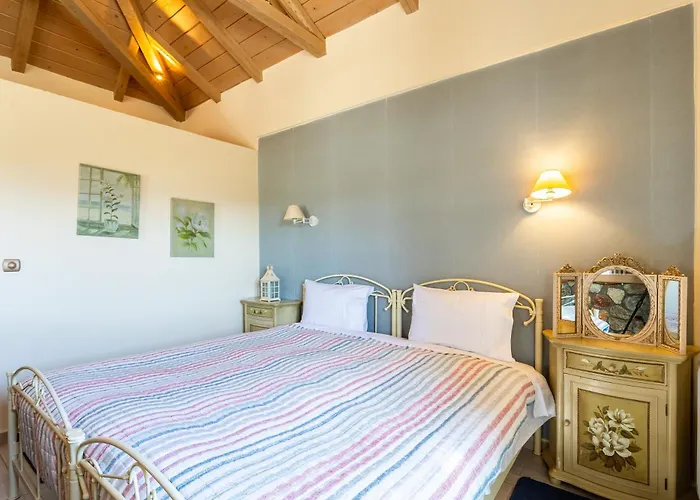 Отель Pleiades Season Gems - Korinthos Stone Retreats 3*