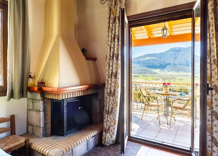 Pleiades Season Gems - Korinthos Stone Retreats Отель 3*