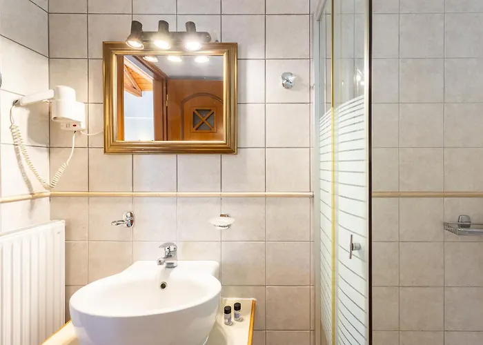 Hotel Pleiades Season Gems - Korinthos Stone Retreats 3*