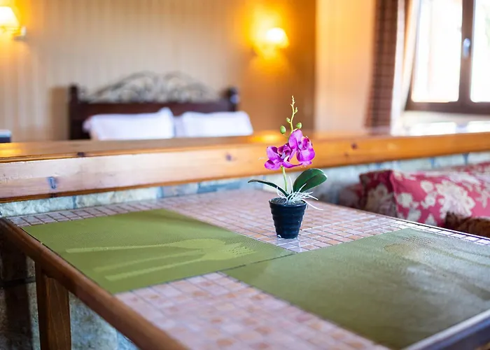 Pleiades Season Gems - Korinthos Stone Retreats 3*