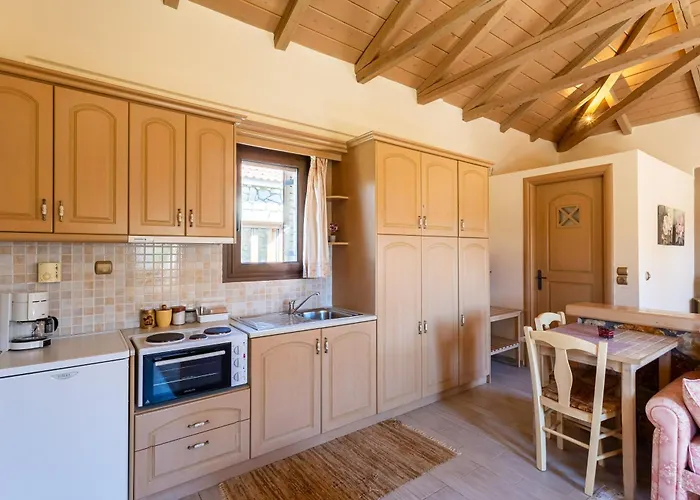 Pleiades Season Gems - Korinthos Stone Retreats Отель