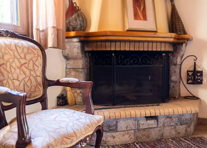 Pleiades Season Gems - Korinthos Stone Retreats 3* Kalianoi