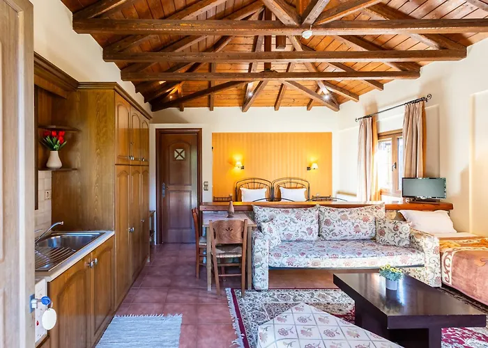 Hotel Pleiades Season Gems - Korinthos Stone Retreats 3*