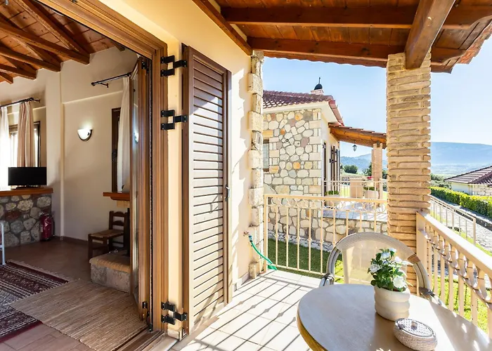 Pleiades Season Gems - Korinthos Stone Retreats Hotel Kalianoi