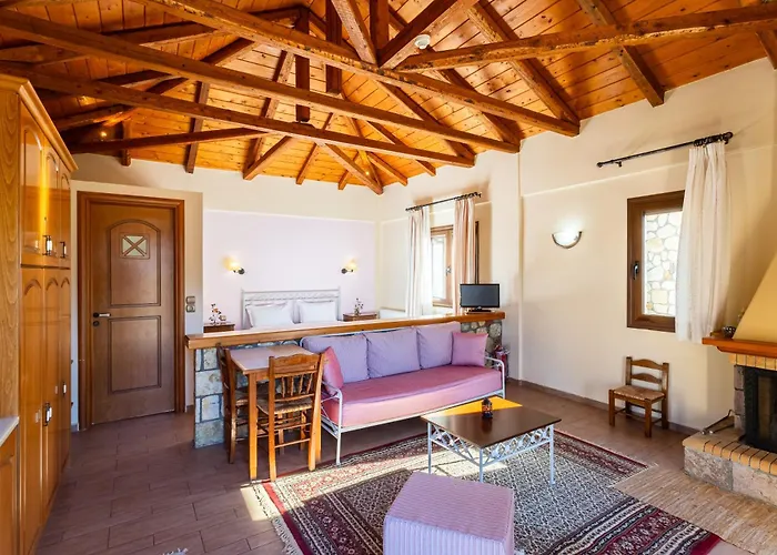 Pleiades Season Gems - Korinthos Stone Retreats 3*