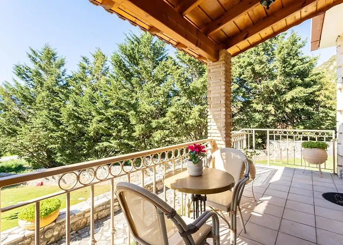 Pleiades Season Gems - Korinthos Stone Retreats Отель 3*